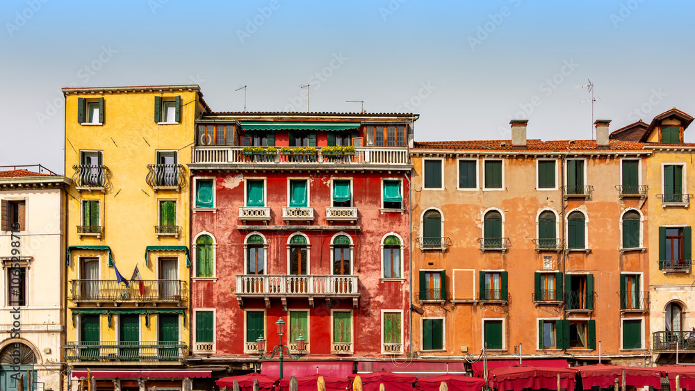 Fototapeta premium Venice architecture along Grand canal, Italy