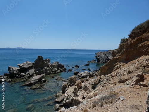 spiaggia con rocce, creta photo