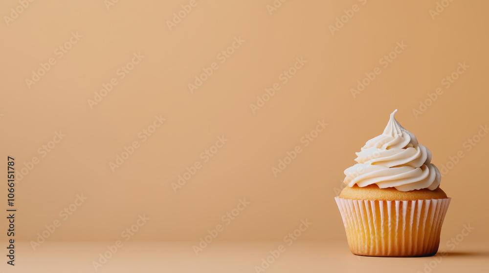 Single Cupcake on Smooth Gradient Background Single Cupcake on Smooth Gradient Background