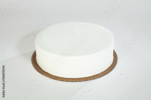 Round and rectangle cake Top view White background Mock up cake
