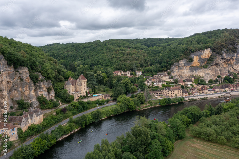 La Roque-Gageac, Dordogne, Nouvelle-Aquitaine, France La Roque-Gageac, Dordogne, Nouvelle-Aquitaine, France