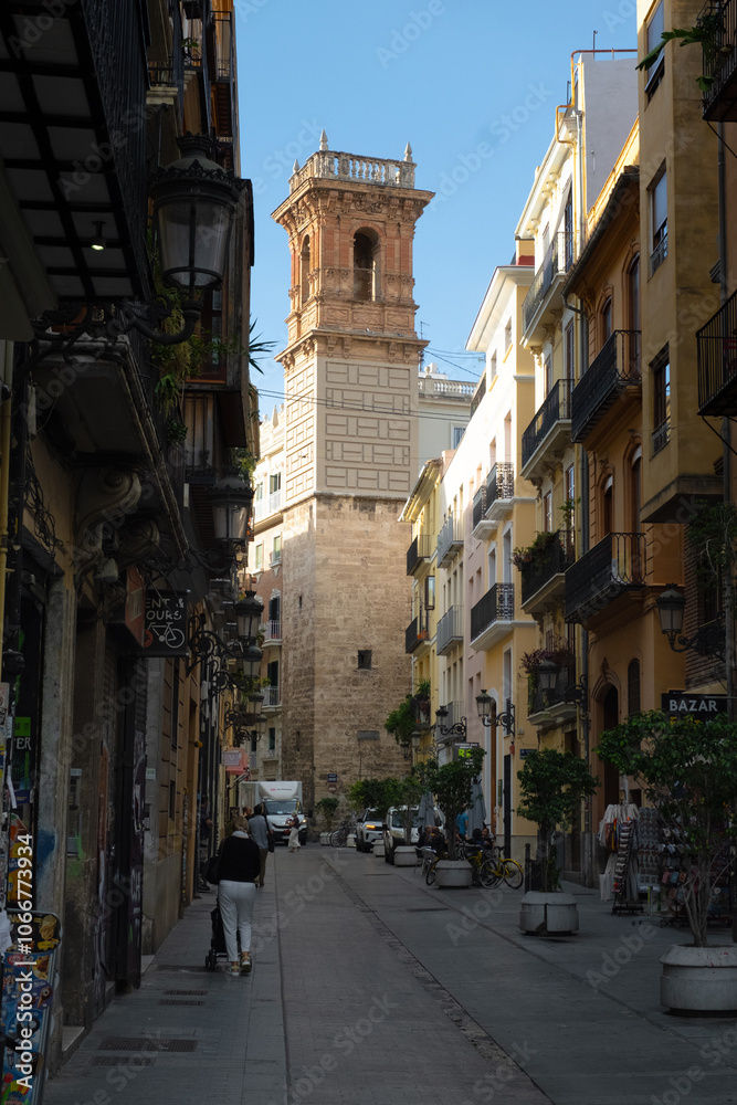 Obraz premium narrow old streets in the historic district