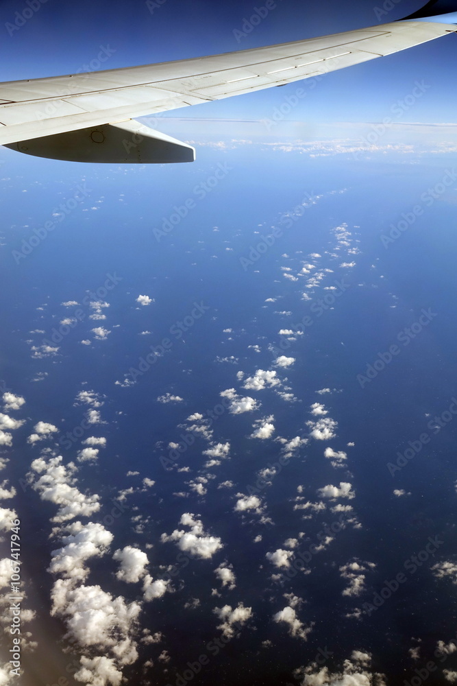 Fototapeta premium Blick aus einem Flugzeug
