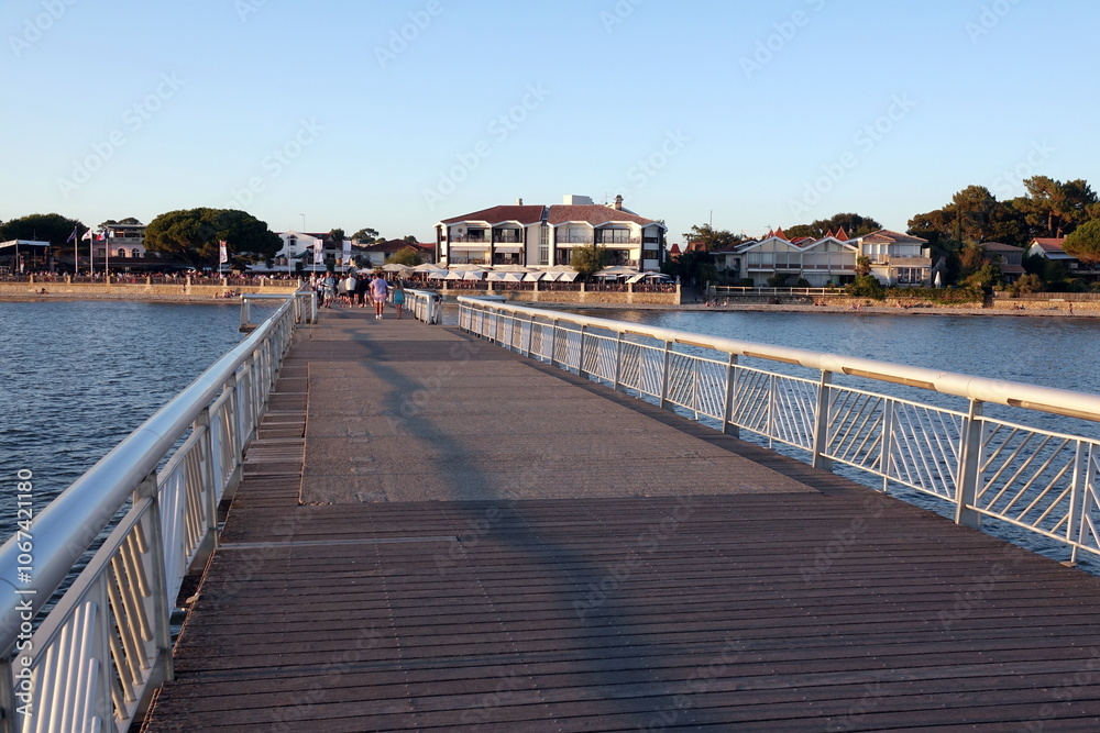 Obraz premium Seebruecke in Andernos-les-Bains, Frankreich