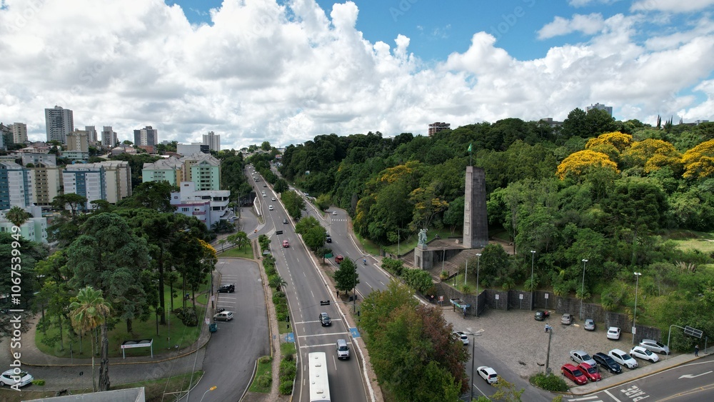 Obraz premium arquitectura, parque, monument, ajardinar, construção, estátua, cidade, viagem, torre, velho, turismo, marco, história, céu, drone, monumento ao imigrante, caxias do sul 