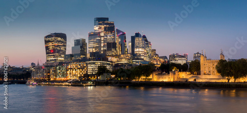Fotografie UK, England, London, City pano from Tower Bridge