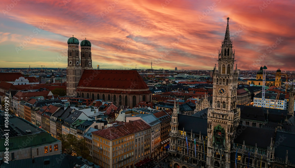 Fototapeta premium The view of landmark in munich with The New Town Hall at Marienplatz Square in Munich, Bavaria, Germany.
