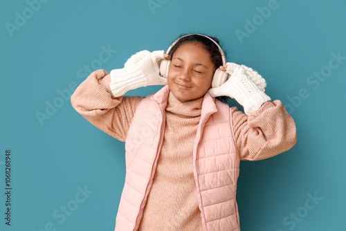 Cute African-American girl ...