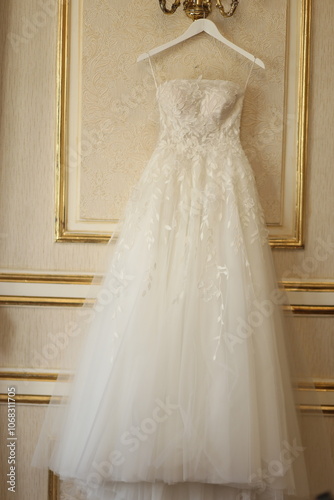 Romantic Strapless Wedding Gown with Floral Lace Appliques