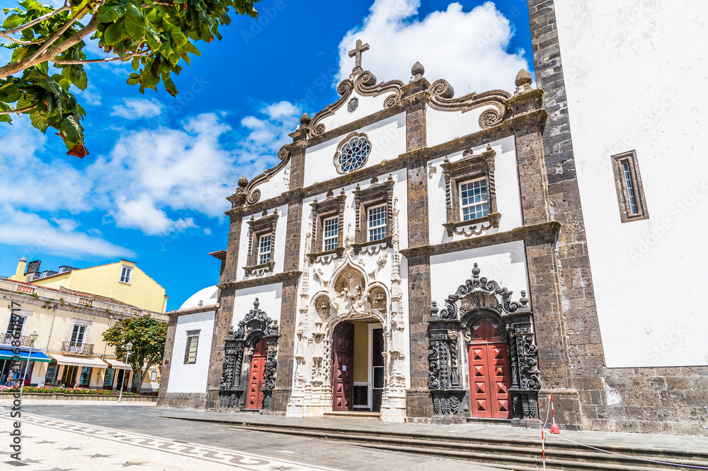 Obraz premium A view towards the entrance to the Main Church of San Sebastian in Ponta Delgada on the island of Sao Miguel in the Azores in summertime