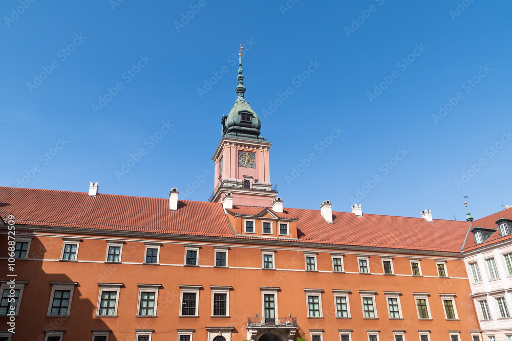 Obraz premium The Royal Castle in Warsaw, Poland. A state museum and a national historical monument. Royal residence. Old town.