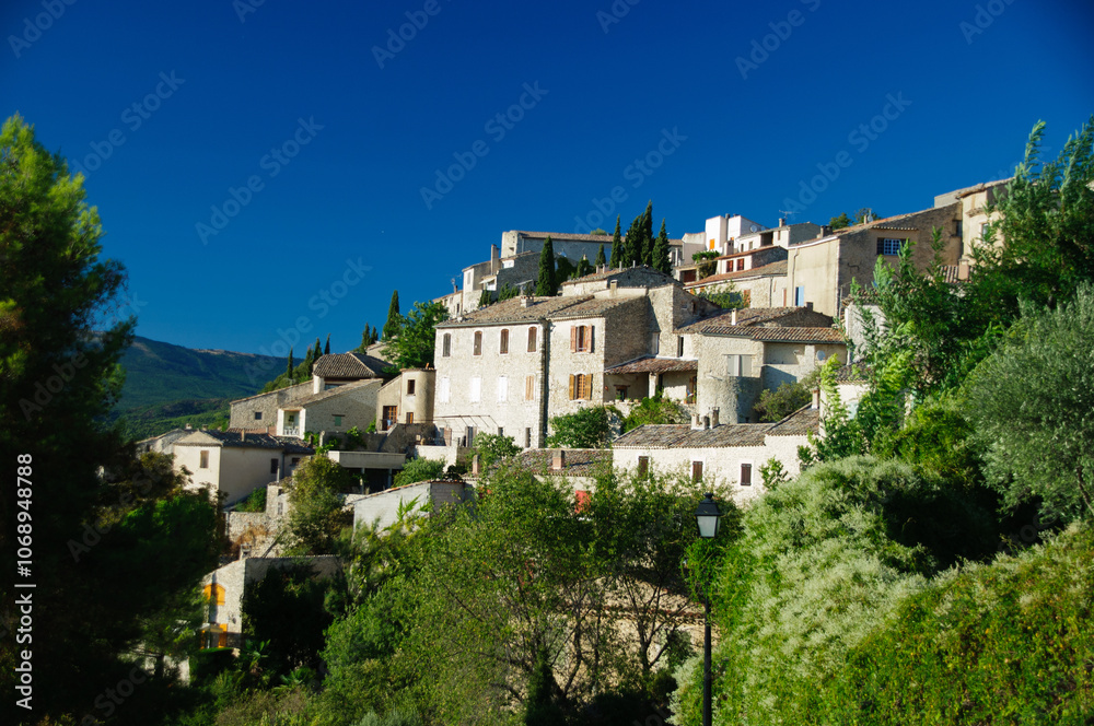 Obraz premium Lurs, le village