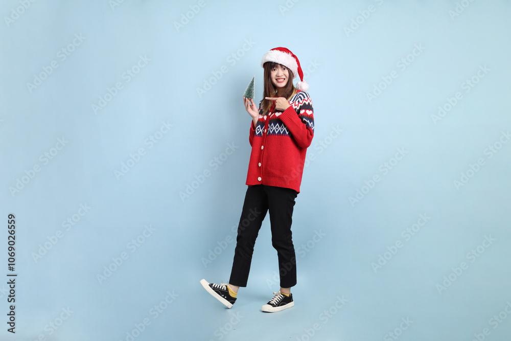 Woman wearing Santa hat