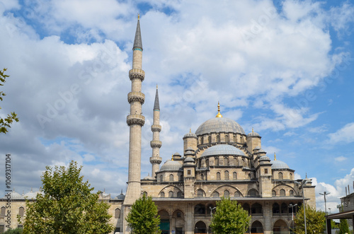 yeni mosque at eminonu, istanbul photo