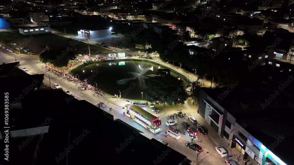 Imagem aerea de Lagoa em cidade brasileira