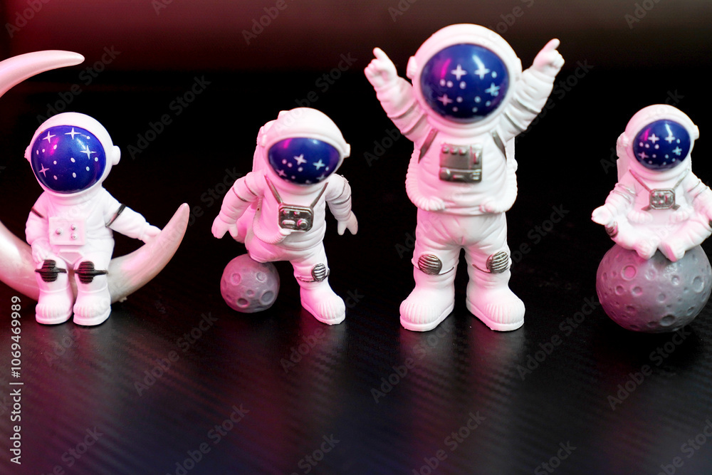 Naklejka premium toy figure Astronaut. Toy minifigures