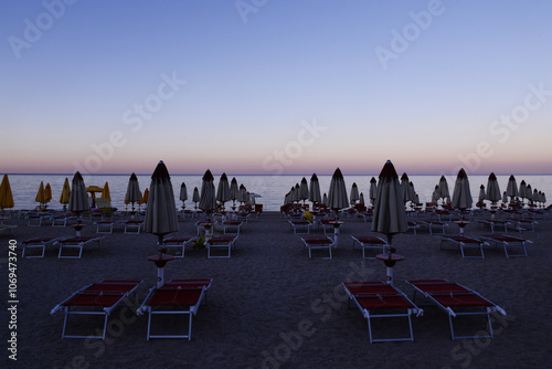 Wallpaper Mural SPIAGGIA Torontodigital.ca