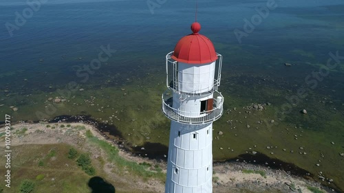 Leuchtturm Tahkuna auf der Insel Hiiumaa in Estland Baltikum photo