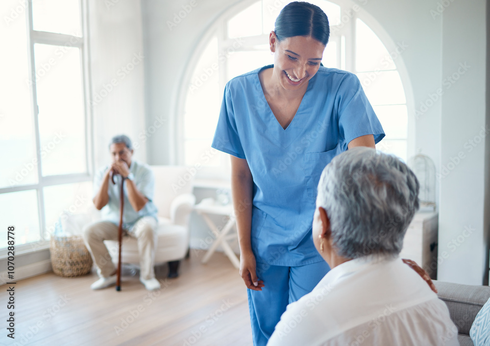 Obraz premium Nurse, smile and trust with old woman on sofa in living room for Alzheimer, cognitive support and helping others. Healthcare, medical and senior care with people in retirement home for sympathy