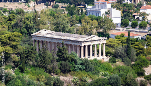 Tableau sur toile Temple of hephaestus dominating the ancient agora of athens in greece