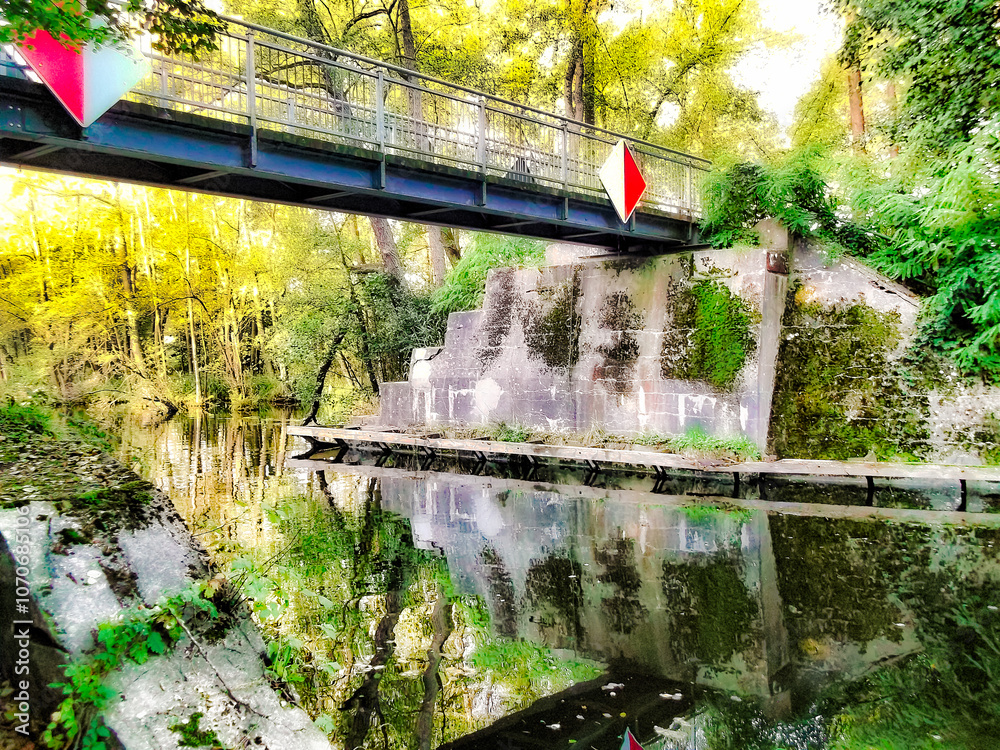 Die Brücke über den Gleuensee in der Uckermark