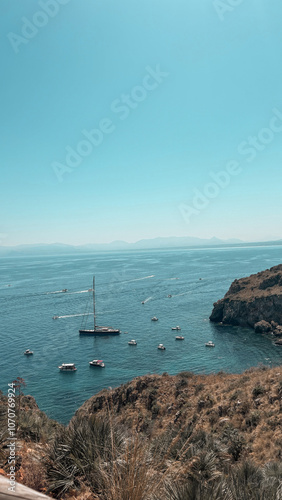 Vue sur la mer depuis la réserve Zingaro en Sicile