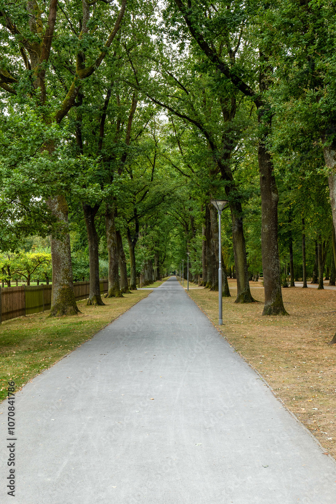 Der Hofgarten einer der Parks in Bayreuth Der Hofgarten einer der Parks in Bayreuth