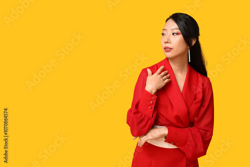 Beautiful young Asian woman...