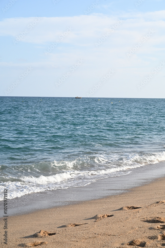 Ocean Waves with Foam and Fresh Breeze Ocean Waves with Foam and Fresh Breeze