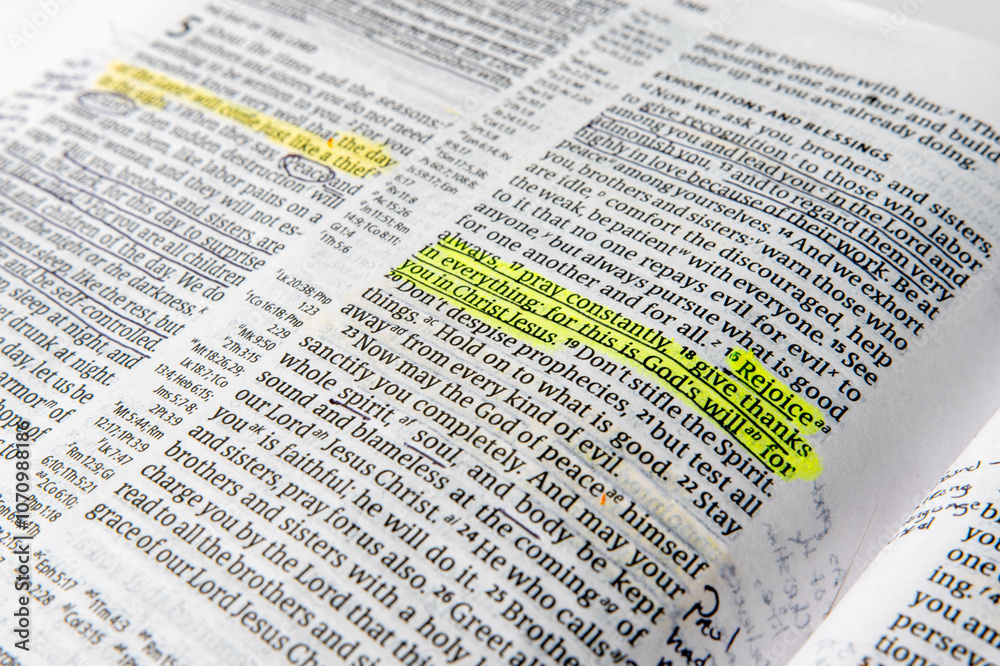 Obraz premium 1 Thessalonians 5:16-18