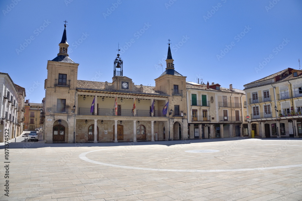 Fototapeta premium view of the town hall of el burgo de osma on the main square