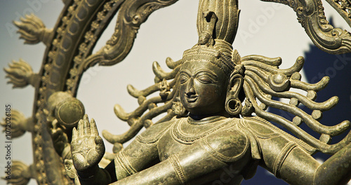 Obraz na płótnie Close-up View on Statue Of Shiva Nataraja: Cosmic Dance Of Shiva. One Of Main Deities In Hinduism, As Divine Cosmic Dancer. His Dance Is Called Tandava. Lord Shiva Here Appears As A Cosmic Dancer w salonie
