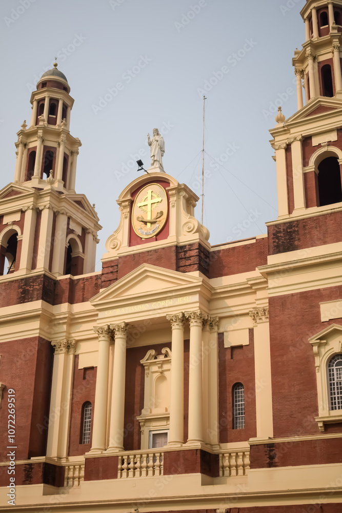 Obraz premium Sacred Heart Cathedral Church located at Connaught Place, Delhi, India, Beautiful architectural view from outside of Cathedral Church in Central Delhi during evening time