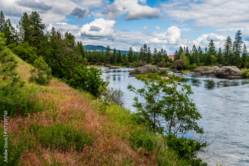 Spokane River at Islands Trailhead off the Centennial Trail, Spokane Valley, Washington.