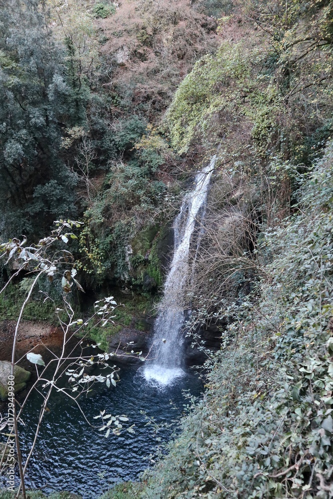Carpinone - Cascata Carpino dal sentiero di accesso