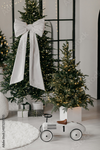 christmas tree decorations