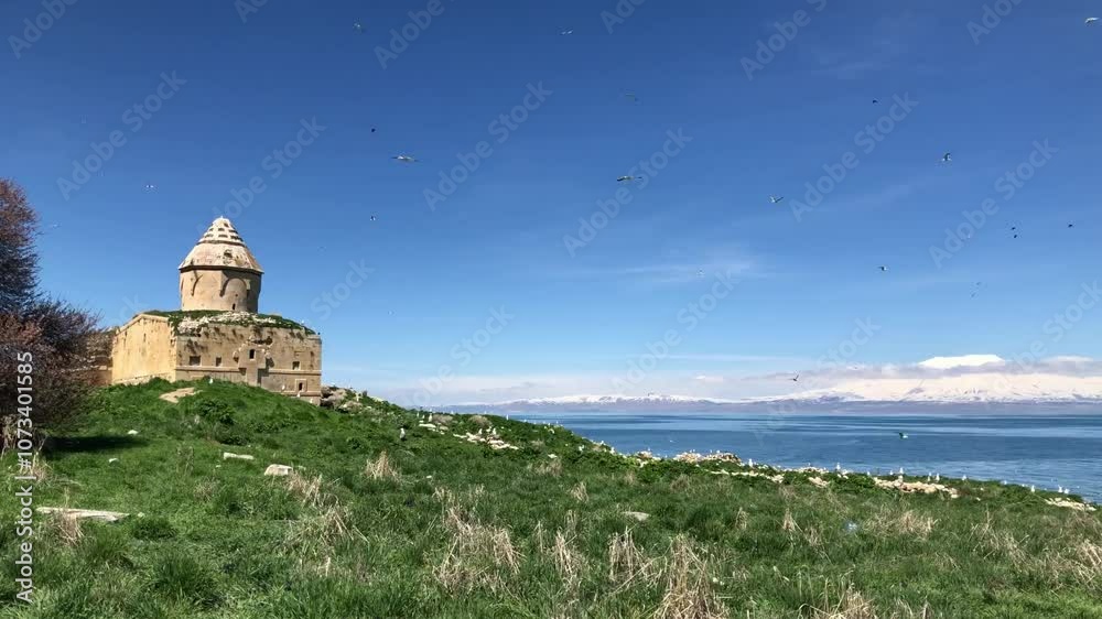 Çarpanak, one of the four large islands in Lake Van, offers its visitors a unique beauty with its untouched nature and texture. Çarpanak, one of the four large islands in Lake Van, offers its visitors a unique beauty with its untouched nature and texture.