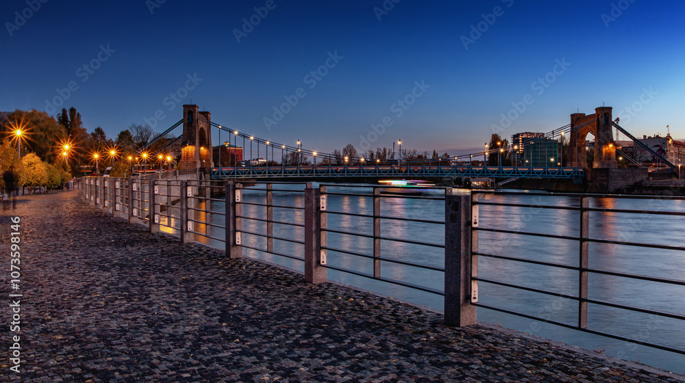 Obraz premium Grunwald Bridge after sunset Wroclaw, Lower Silesia.