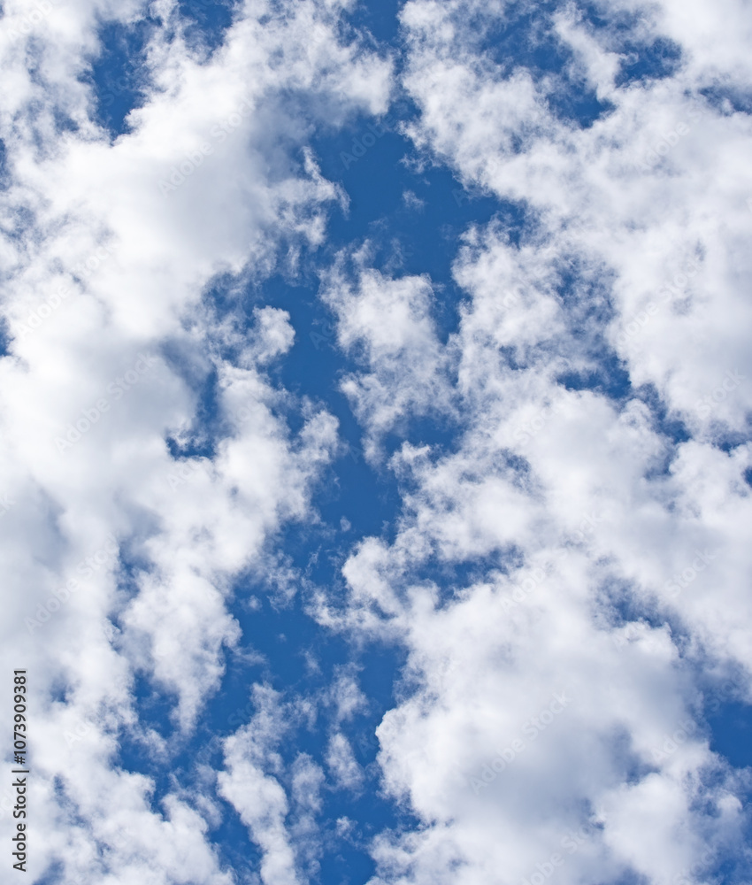 Obraz premium Himmel mit Haufenwolken