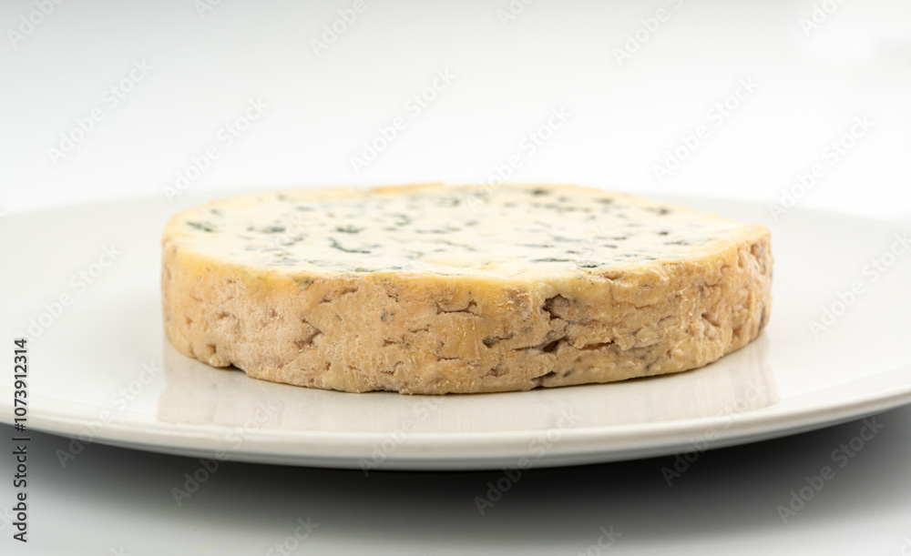Fourme cheese, stinky french cheese, Fourme d'Ambert gourmet food, semi-hard blue cheese Fourme cheese, stinky french cheese, Fourme d'Ambert gourmet food, semi-hard blue cheese