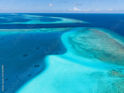Fototapeta Naklejka Na Ścianę i Meble -  View of Fulidhoo island in the Maldives