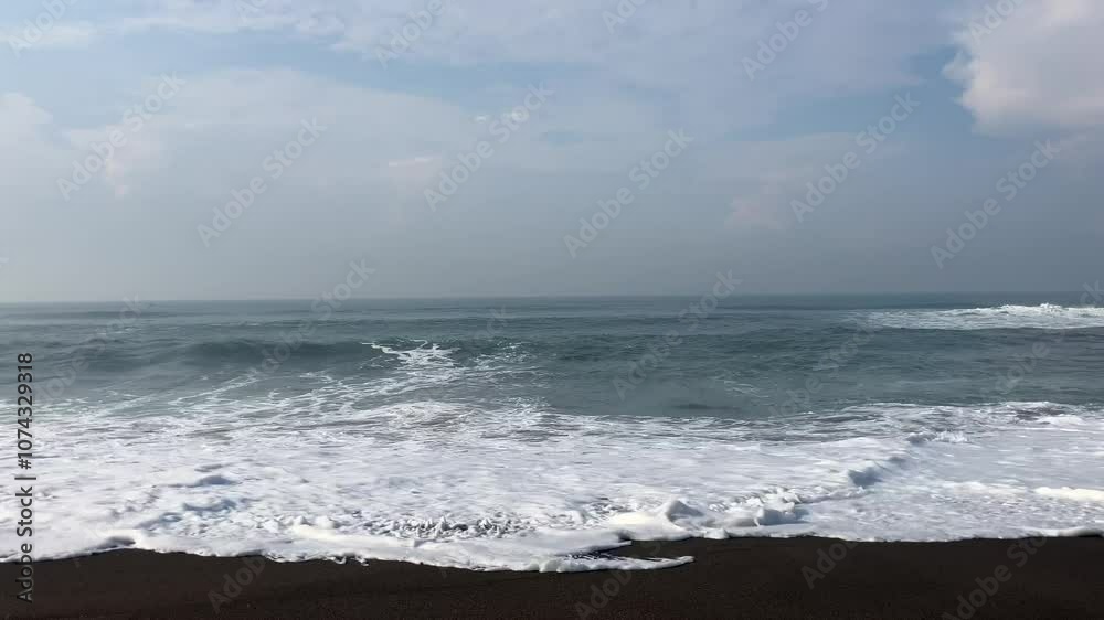 The beautiful and enchanting waves of the Indian Ocean with bright and stunning colors. The beautiful and enchanting waves of the Indian Ocean with bright and stunning colors.