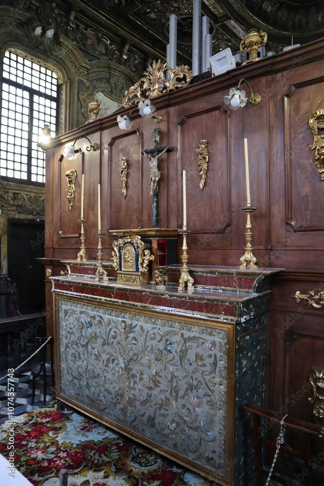 Napoli - Altare del Coro delle Monache di San Gregorio Armeno