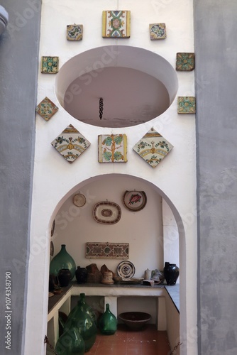 Obraz na płótnie Napoli - Riggiole esposte nel Chiostro di San Gregorio Armeno w salonie