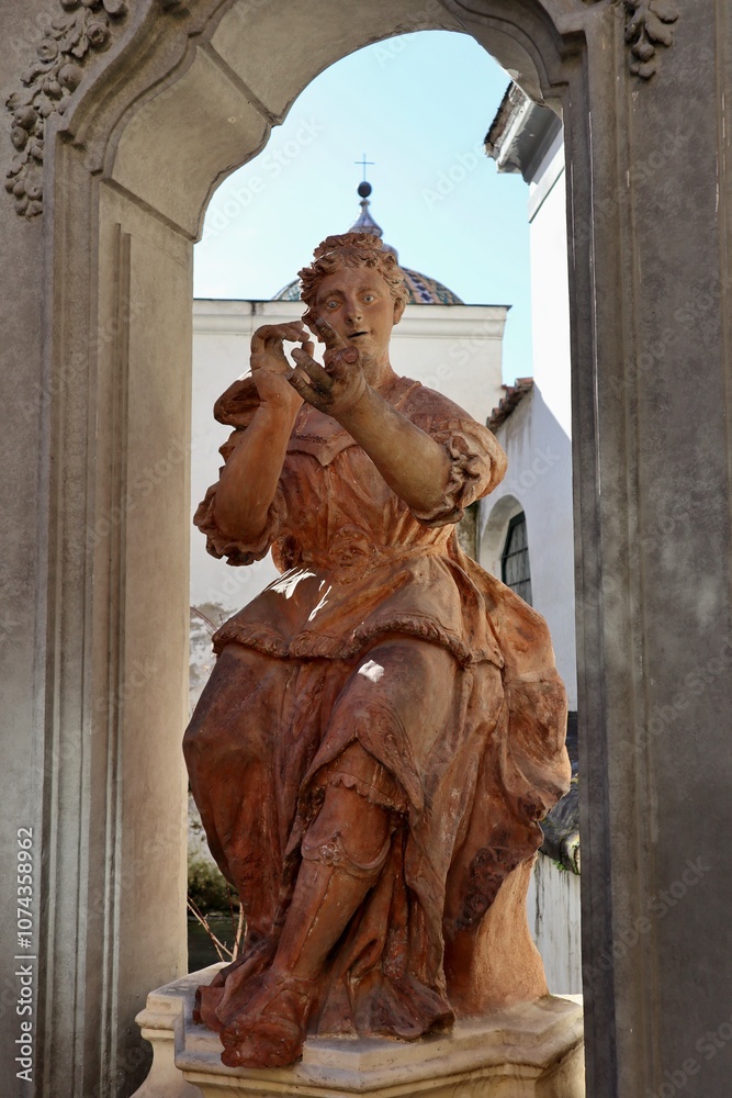 Napoli - Scultura in terracotta di Agostino D'Aula nel Chiostro di San Gregorio Armeno