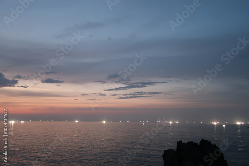 Fototapeta Naklejka Na Ścianę i Meble -  sunset over the sea