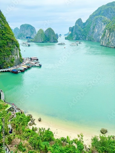 Ha Long Bay