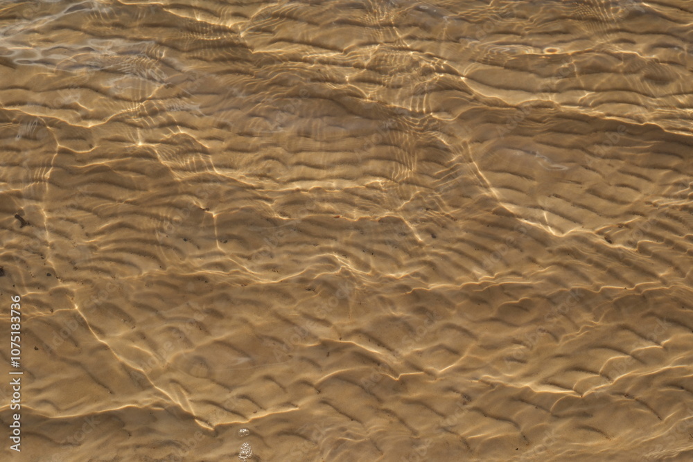 Fototapeta premium waves on the sand