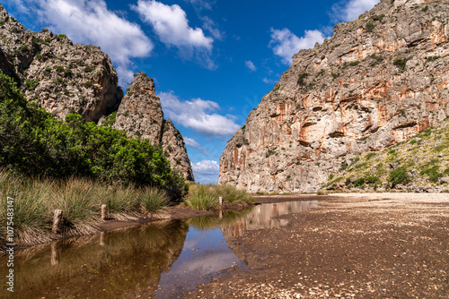Wallpaper Mural Die Bucht und das Flussbett bei Sa Calobra Torontodigital.ca