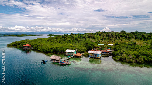 Bocas del Toro, Panama, Islas aguas cristalinas photo